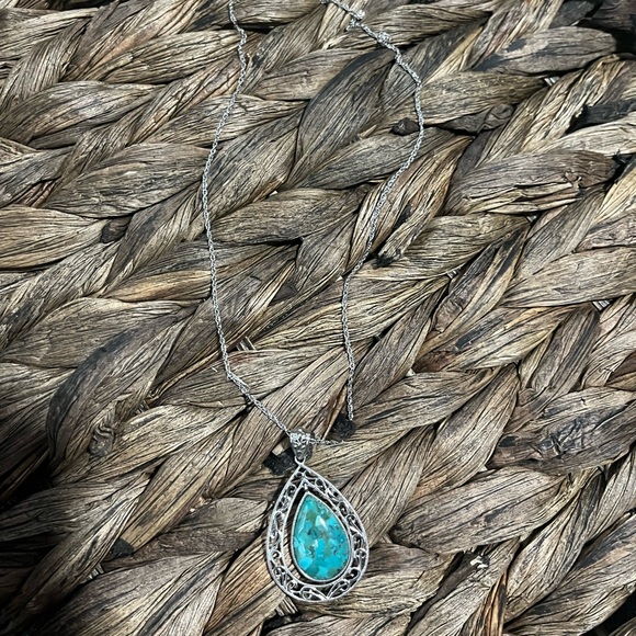 Jewelry - 2 silver necklaces - see photos!